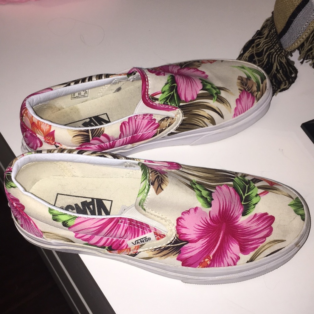 Size 6 Women's custom Vans